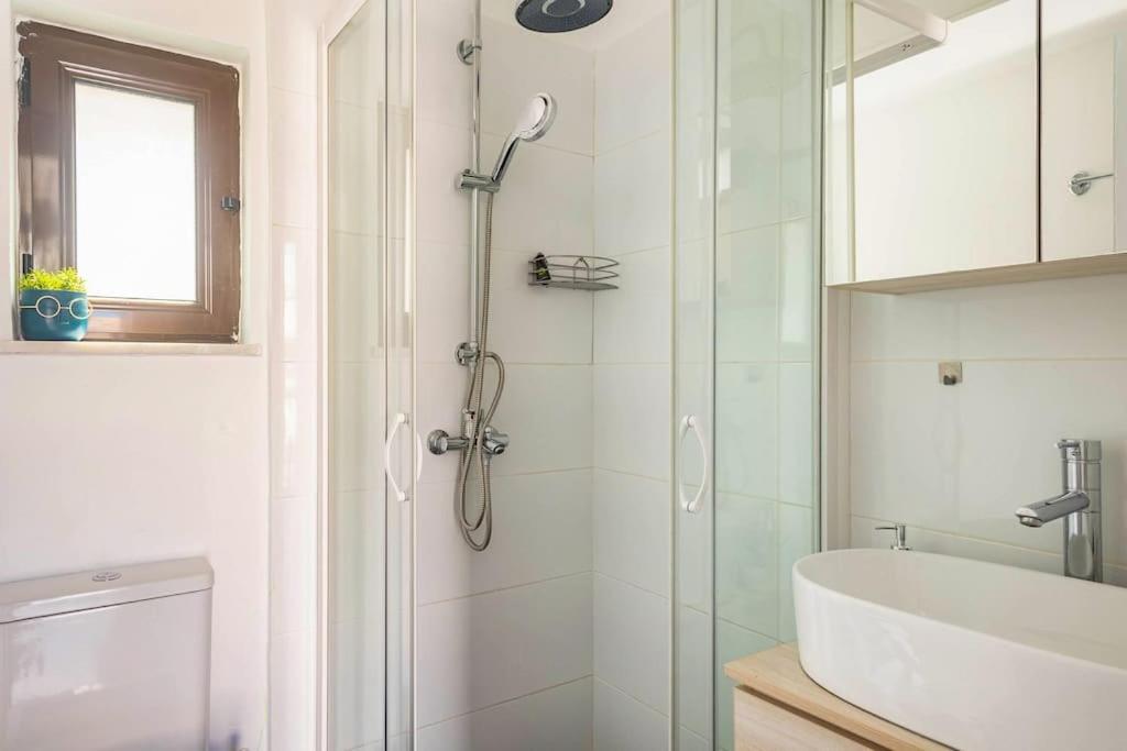 Downtown 22Sqm Green Nest King-Size Bed Atenas Exterior foto
