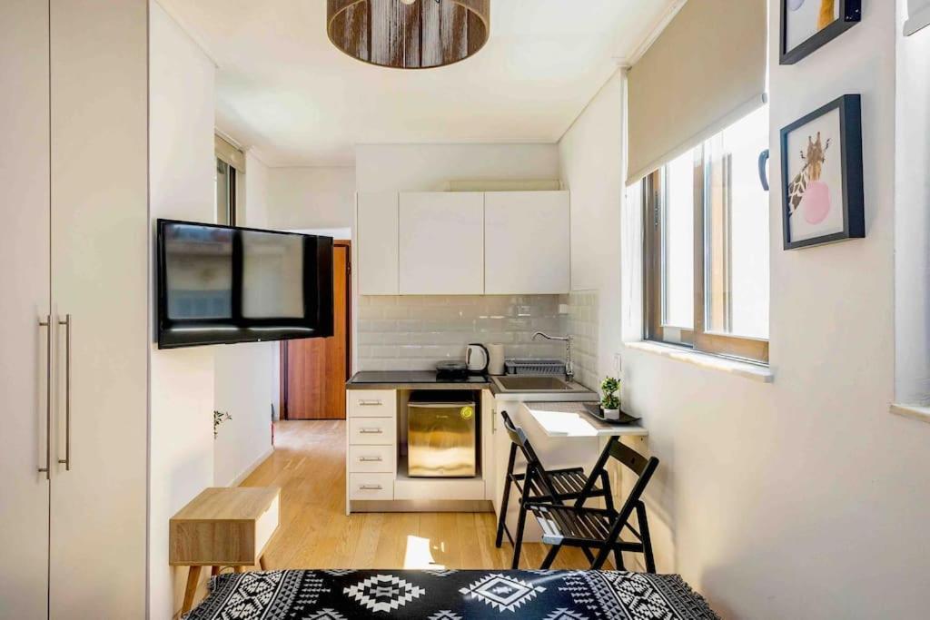 Downtown 22Sqm Green Nest King-Size Bed Atenas Exterior foto